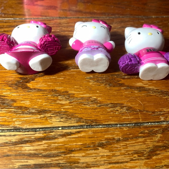 Hello Kitty 3 piece Figurine set - Picture 4 of 7